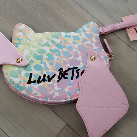 Betsey johnson rainbow cheetah dragon wristlet - Picture 4 of 4